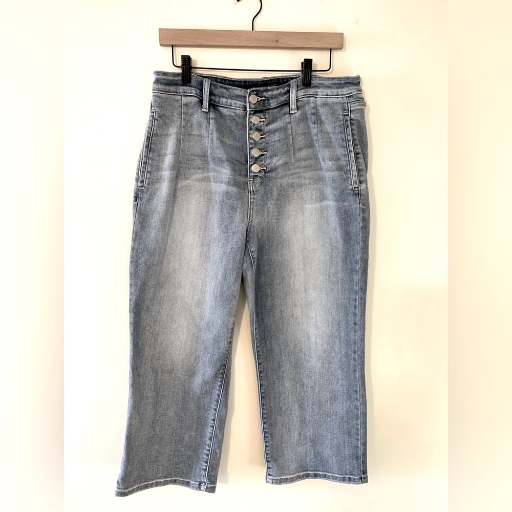 Judy Blue 15/32 High Waist Button Fly Wide Leg Cropped Vintage Light Wash